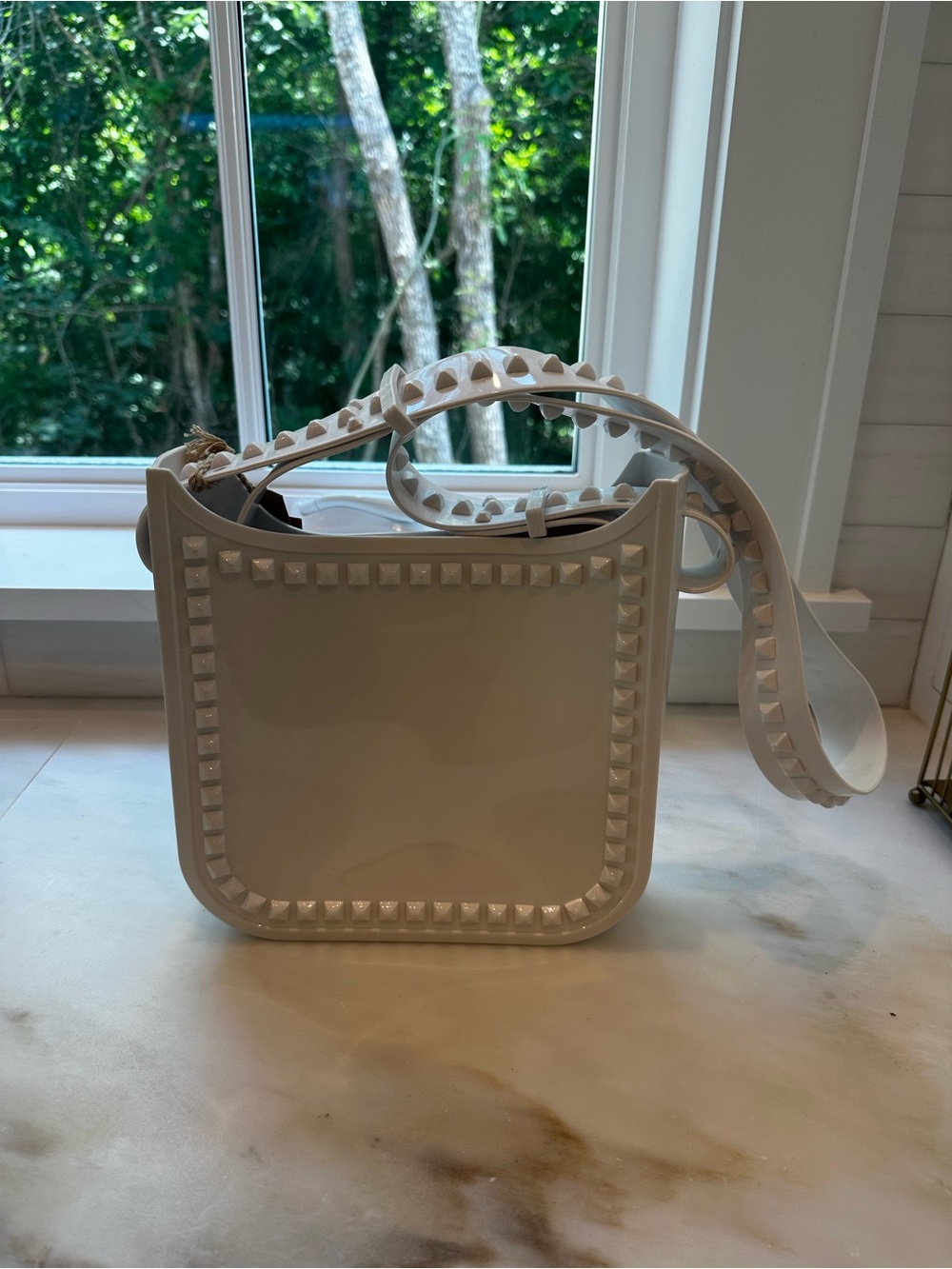 Carmen Sol White Toni Crossbody Bag